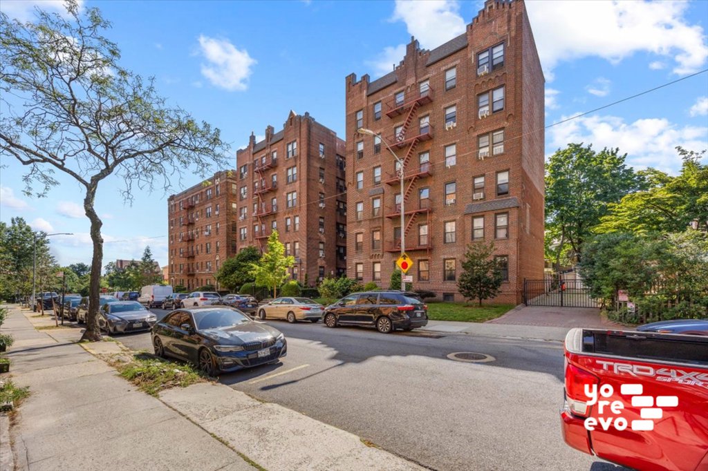 83-84 116th Street, Unit 4A photo 18