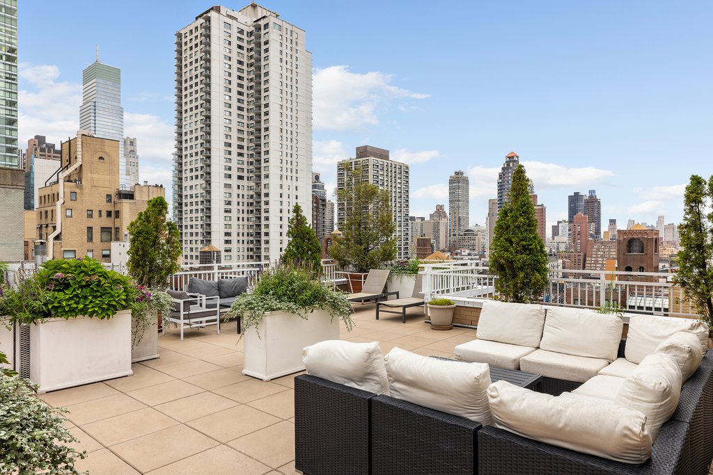 345 East 56th Street, Unit 7J photo 19