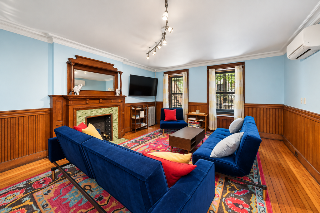 350 Convent Avenue, Unit 1