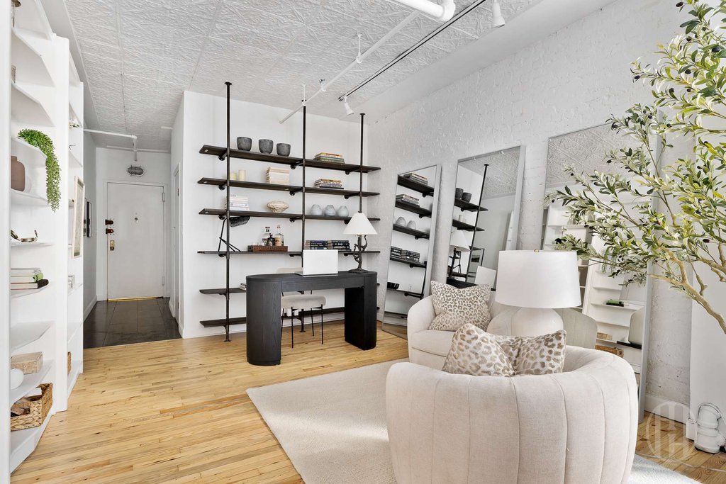 133 West 28th Street, Unit 3C photo 3