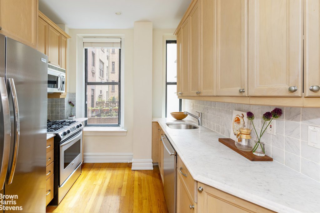 500 West End Avenue, Unit 2E photo 5