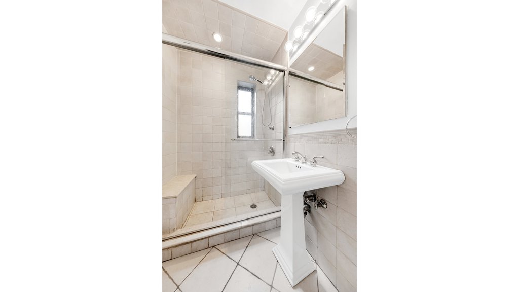 330 East 70th Street, Unit 4E photo 6