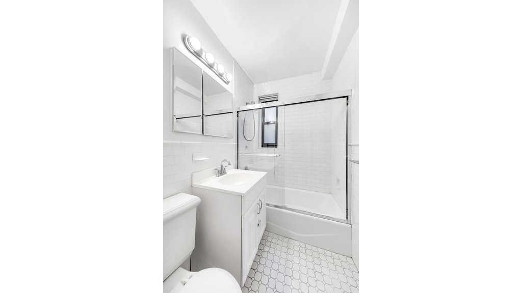 330 East 70th Street, Unit 4E photo 10