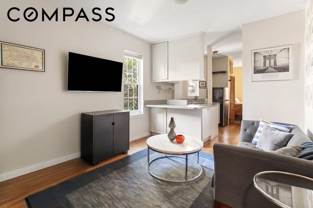 345 West 21st Street, Unit 4B