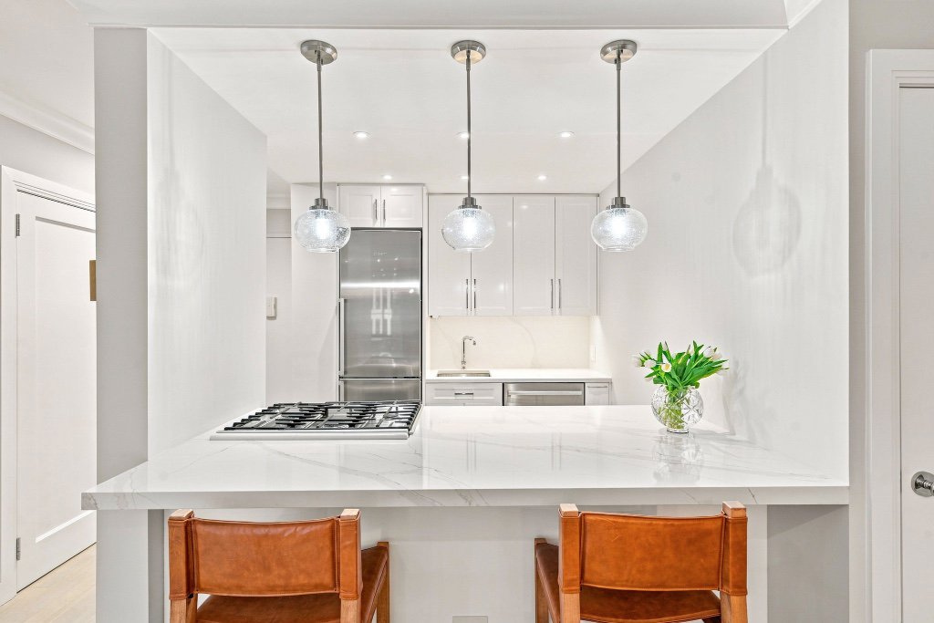 10 West 66th Street, Unit 14E photo 8