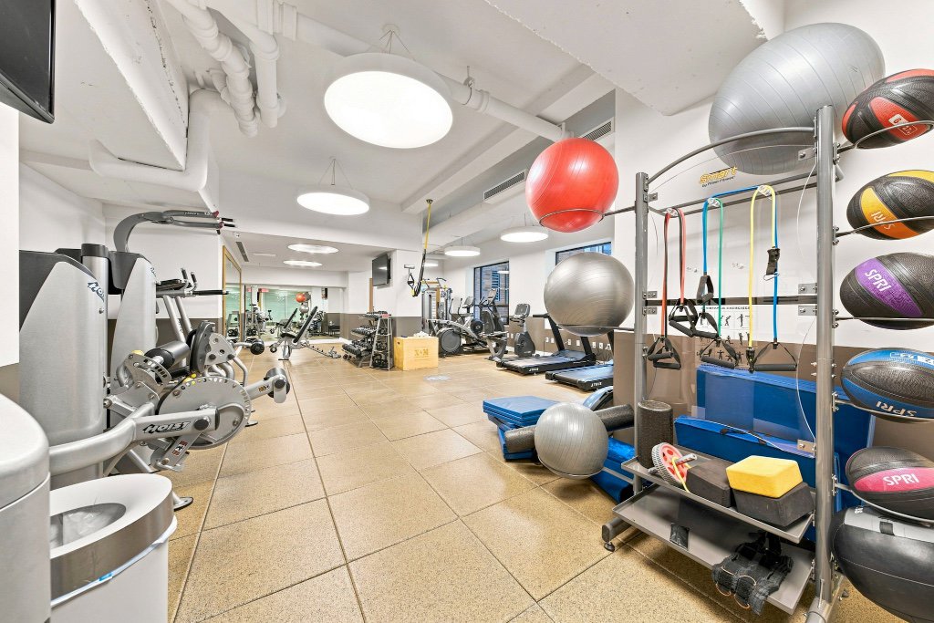 10 West 66th Street, Unit 14E photo 18