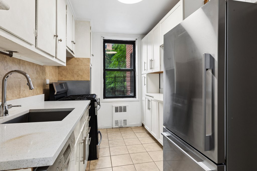 185 Prospect Park Southwest, Unit 304 photo 4