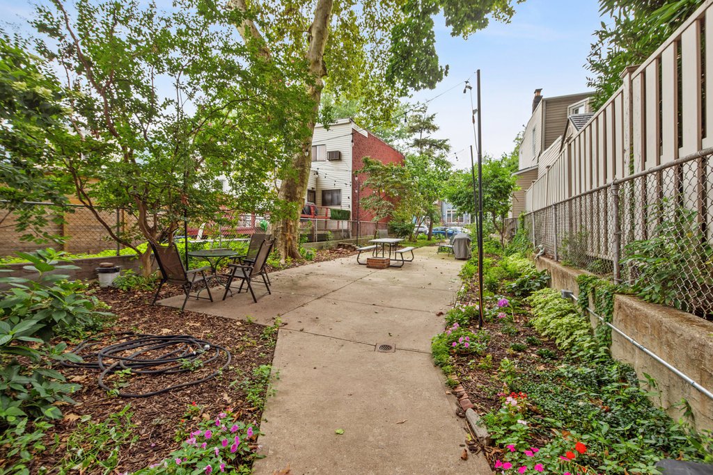 185 Prospect Park Southwest, Unit 304 photo 19