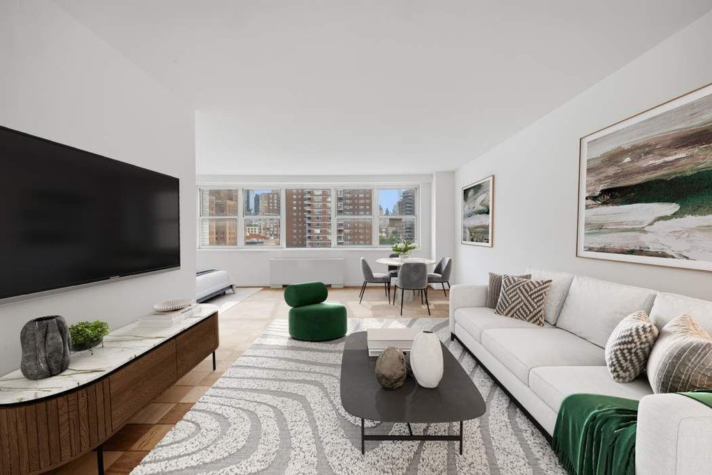 360 West 22nd Street, Unit 11H