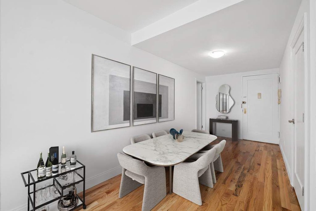 360 West 22nd Street, Unit 1R photo 11