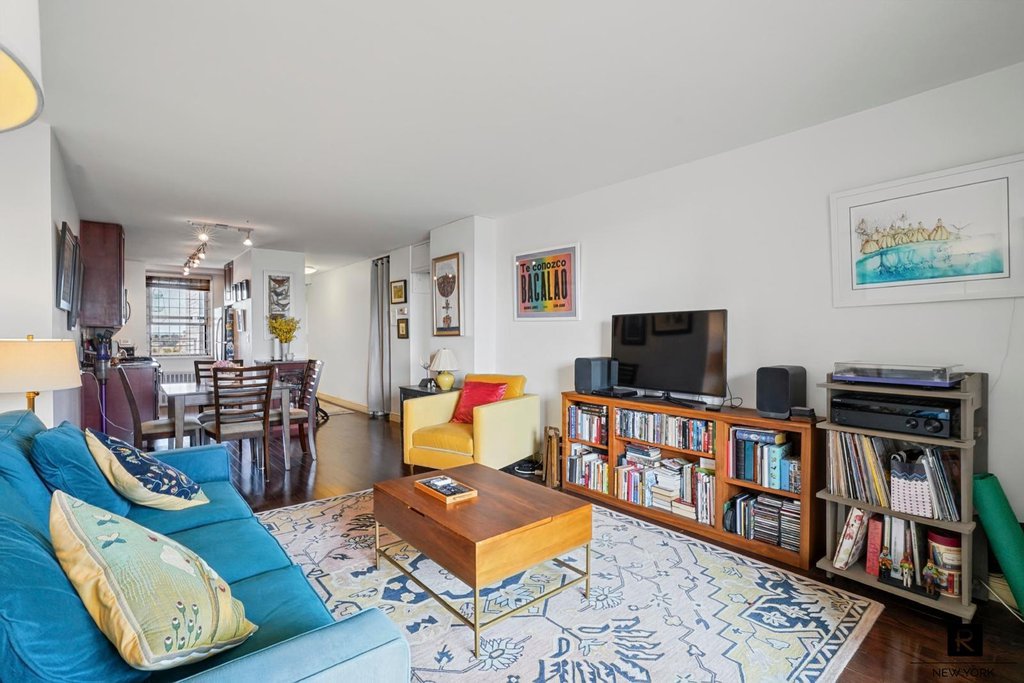 100 West 94th Street, Unit 17D photo 8