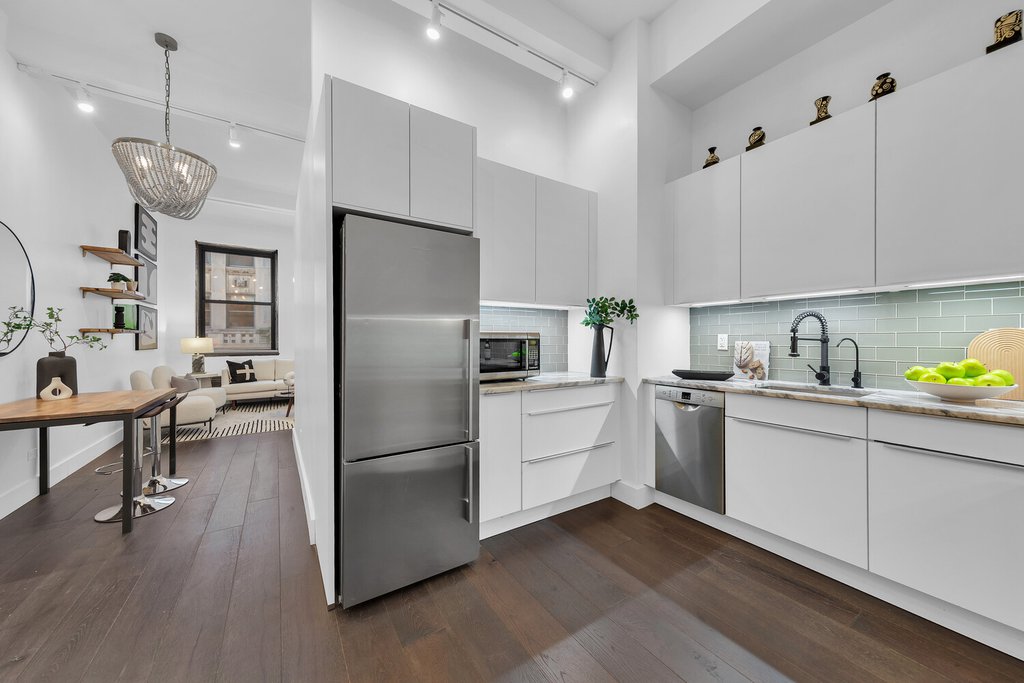 3 Hanover Square, Unit 4C photo 2
