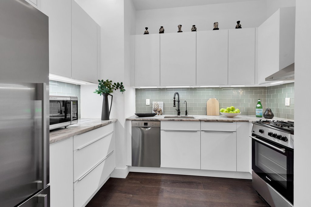 3 Hanover Square, Unit 4C photo 3