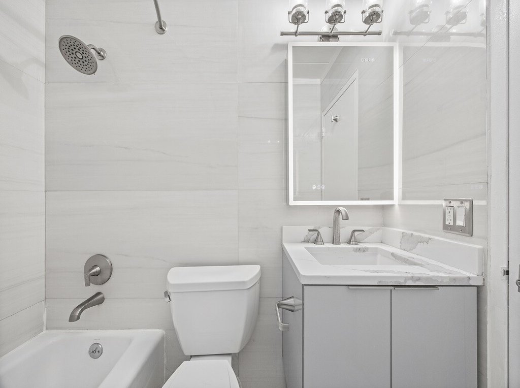 220 Manhattan Avenue, Unit 2N photo 21
