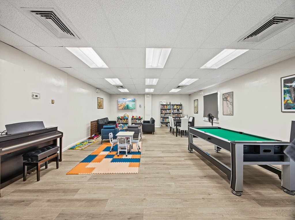 220 Manhattan Avenue, Unit 2N photo 23