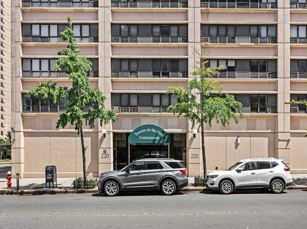 220 Manhattan Avenue, Unit 2N photo 30