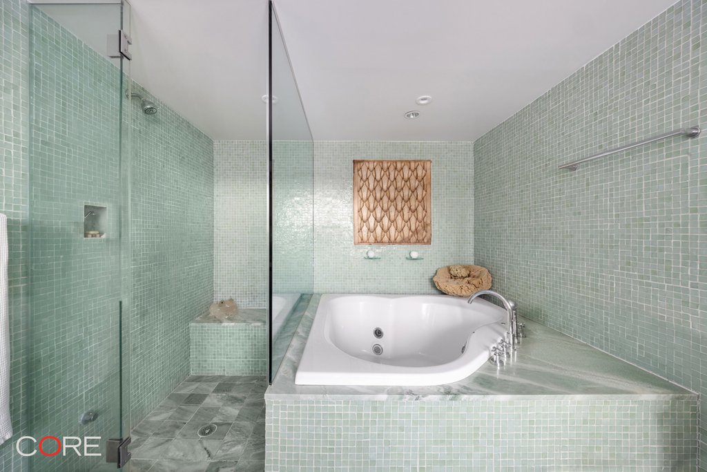 450 East 52nd Street, Unit 2/3 photo 13