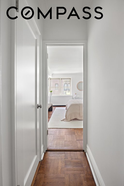 710 Park Avenue, Unit 6D photo 10