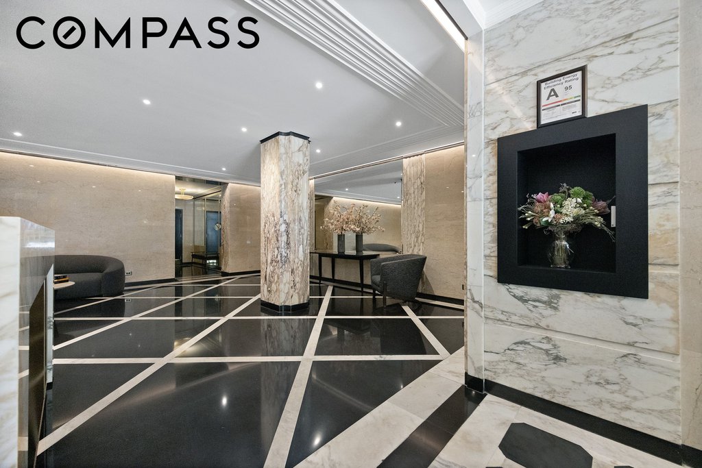 710 Park Avenue, Unit 6D photo 18