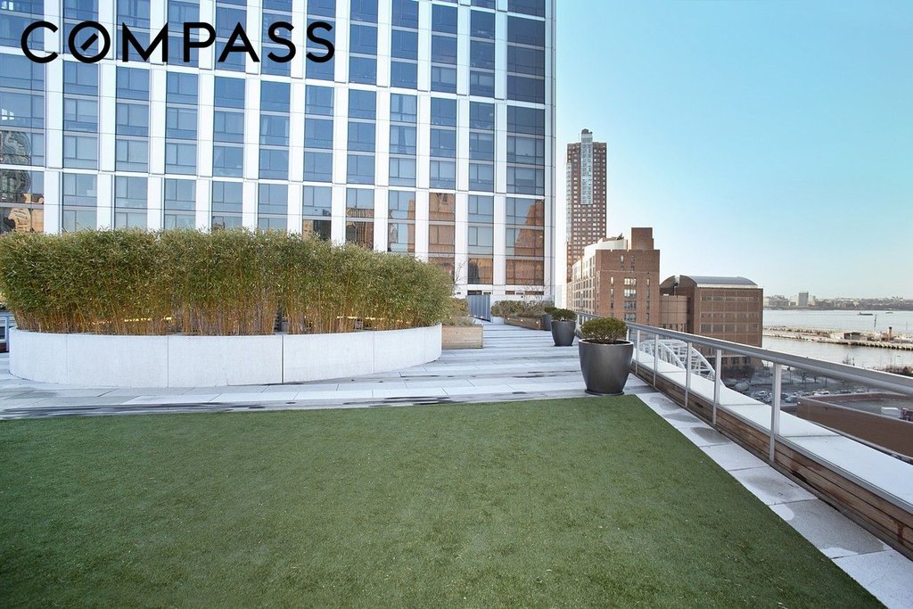 200 Chambers Street, Unit 5H photo 14