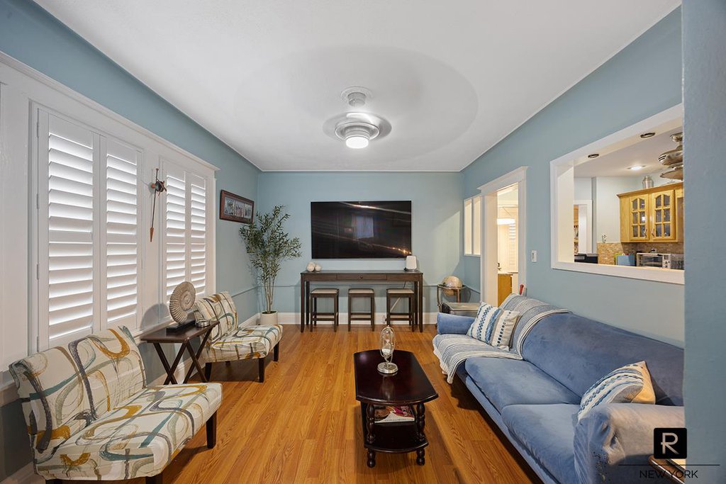 111-20 199th Street – For Sale photo 2