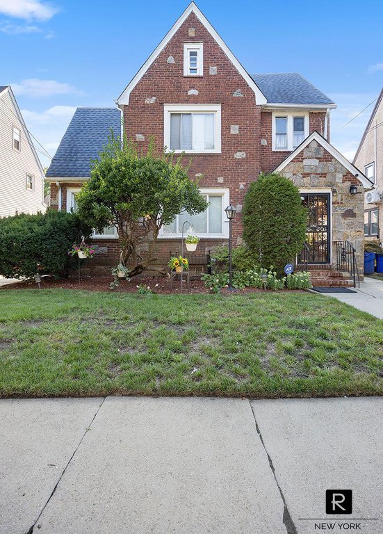 111-20 199th Street – For Sale photo 9