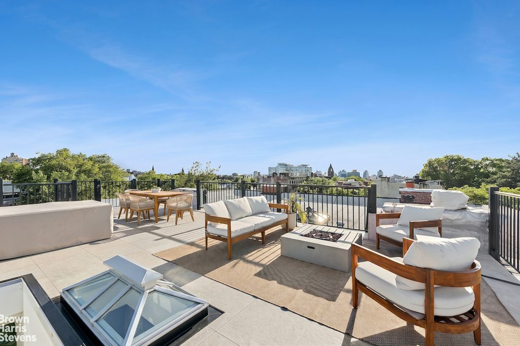 149 Prospect Place, Unit PHSE