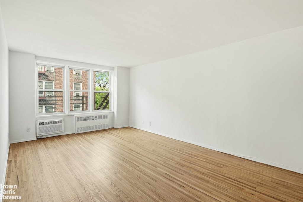 400 East 17th Street, Unit 600 photo 3
