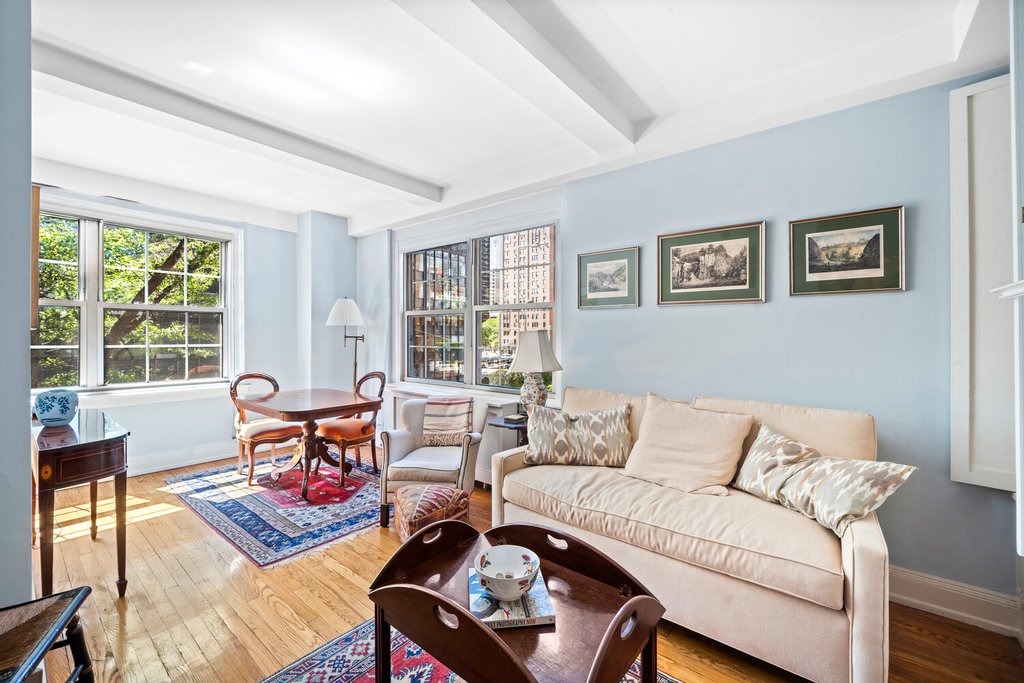 10 Mitchell Place, Unit 3A
