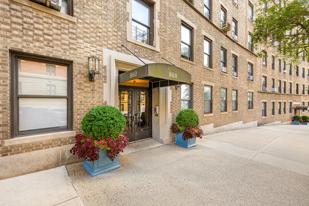 860 West 181st Street, Unit 68 photo 13