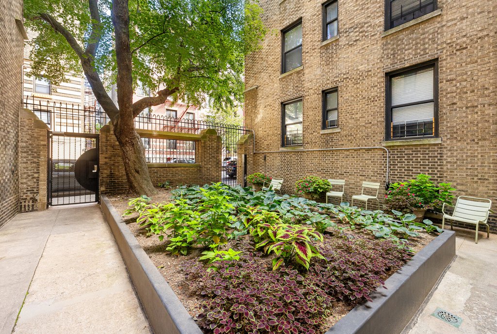 860 West 181st Street, Unit 68 photo 14