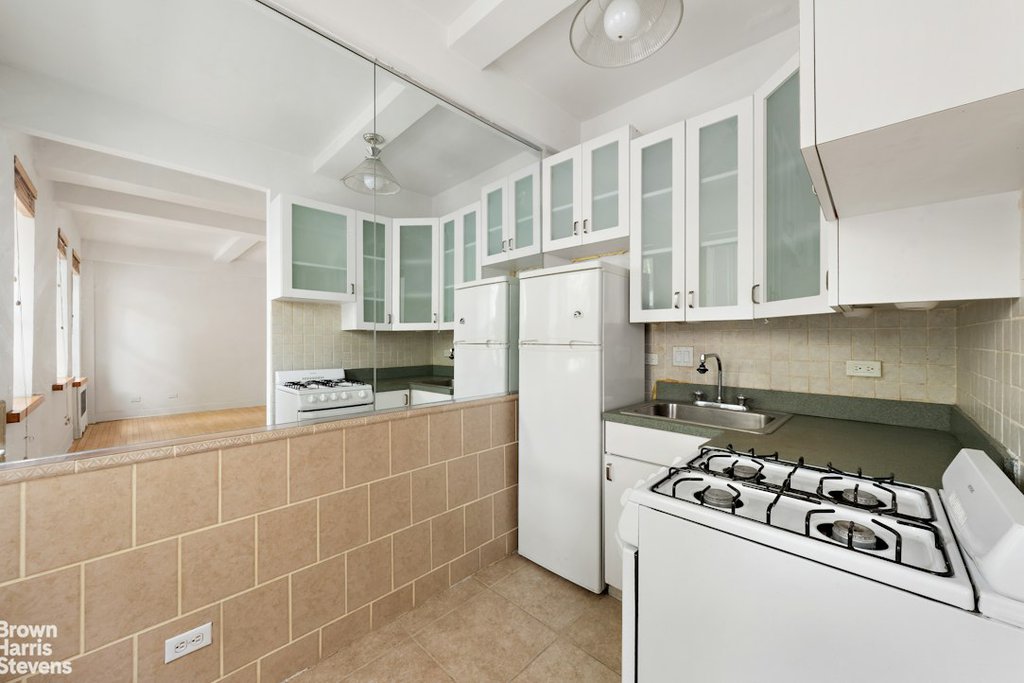 116 West 72nd Street, Unit 2B photo 5