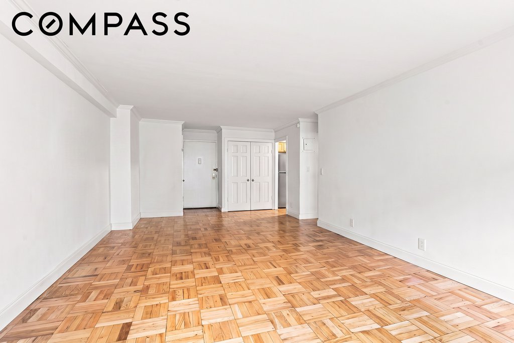 333 East 34th Street, Unit 3H photo 3