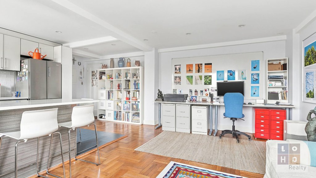 530 Grand Street, Unit F8C photo 3