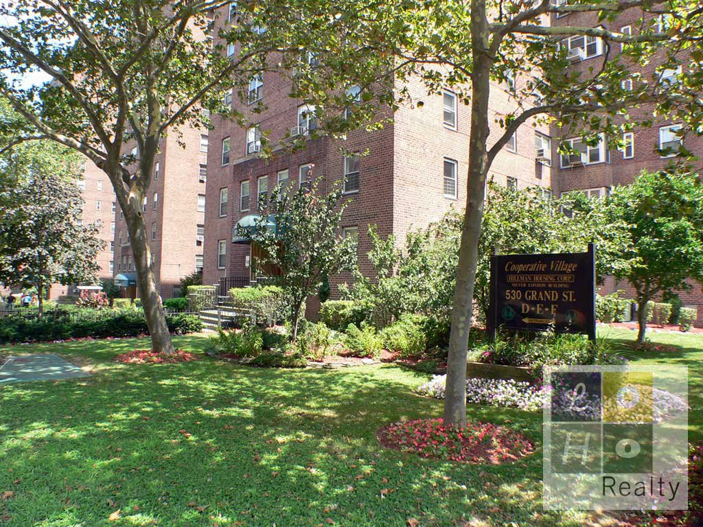 530 Grand Street, Unit F8C photo 8
