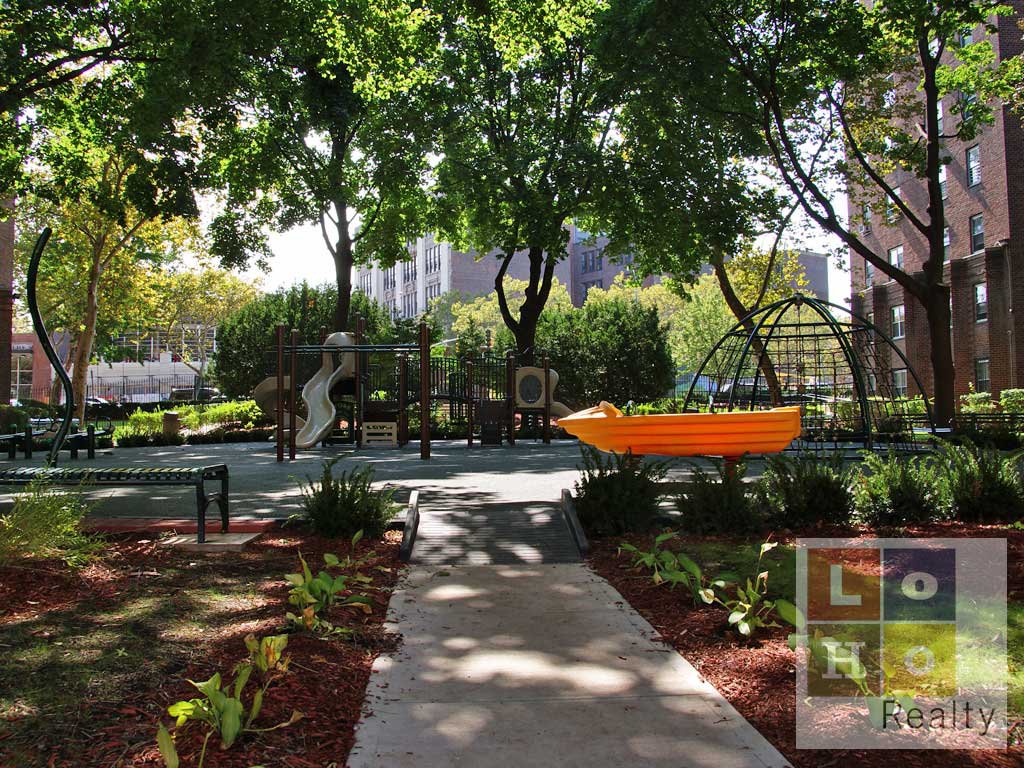 530 Grand Street, Unit F8C photo 10