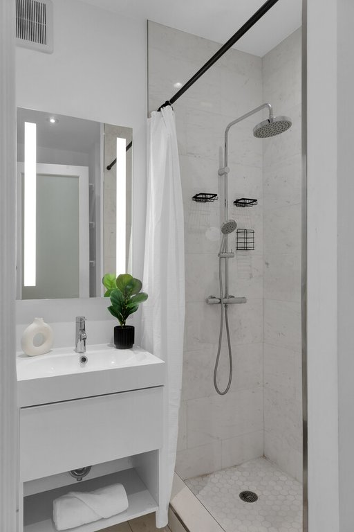 2109 Broadway, Unit 354 photo 5
