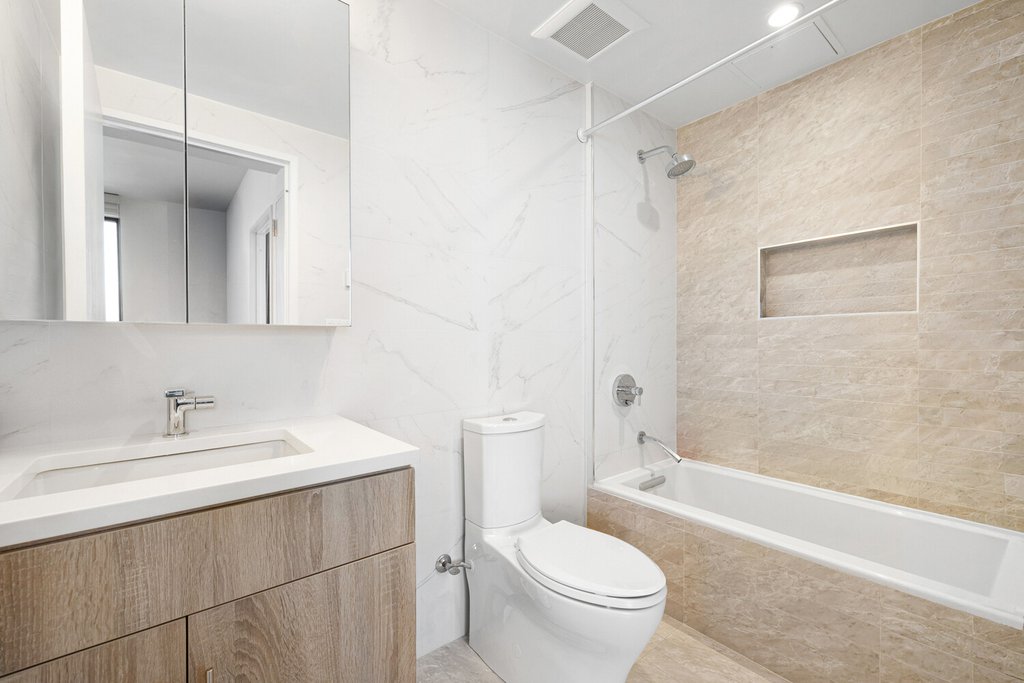 46-20 11th Street, Unit 7C photo 10