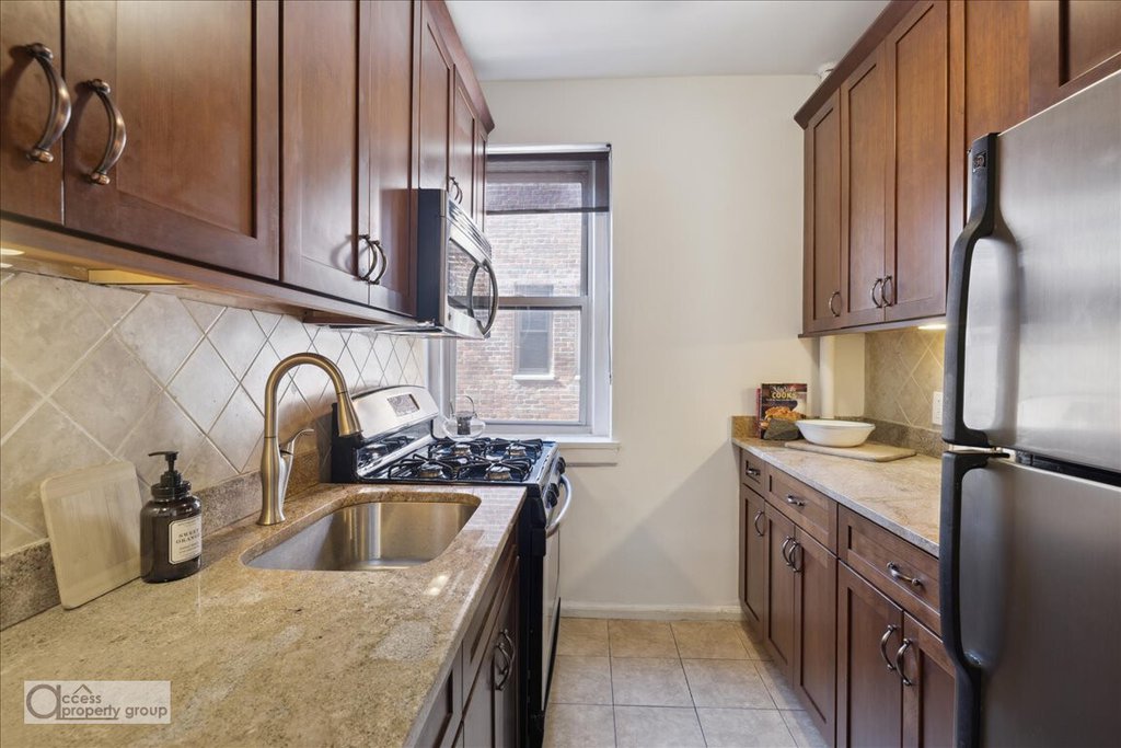 45 Park Terrace West, Unit 6E photo 4
