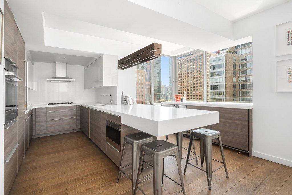 111 West 67th Street, Unit 26A photo 5