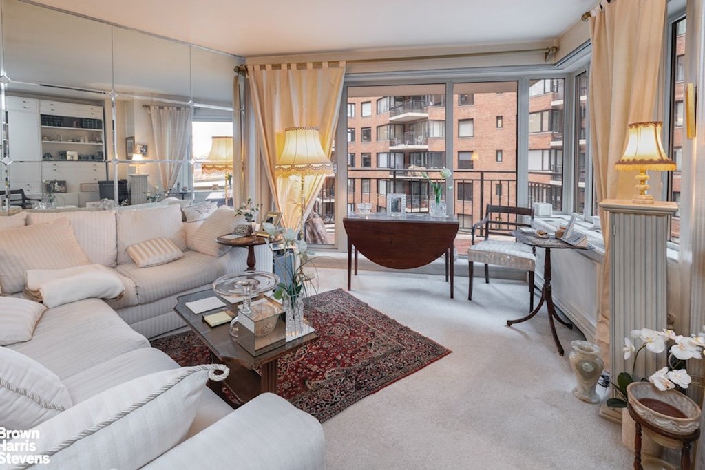 60 Sutton Place South, Unit 7FS photo 2