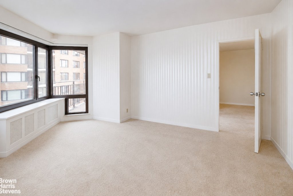 60 Sutton Place South, Unit 7FS photo 6