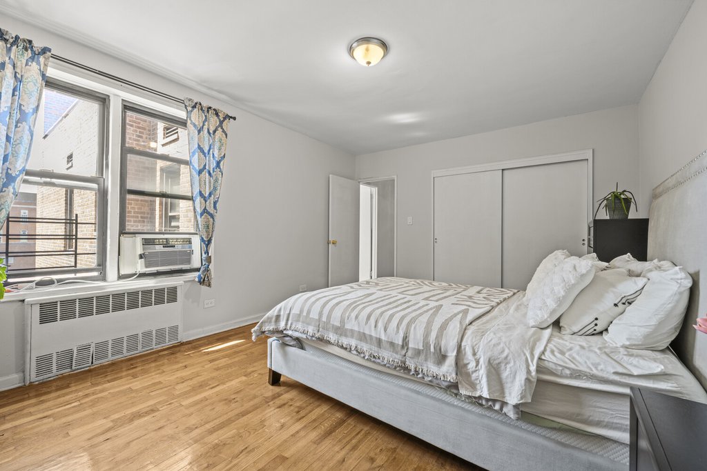 282 East 35th Street, Unit 7E photo 4