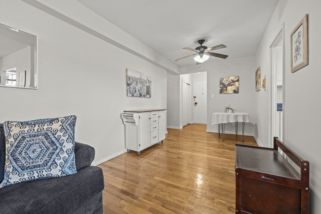 282 East 35th Street, Unit 7E photo 6