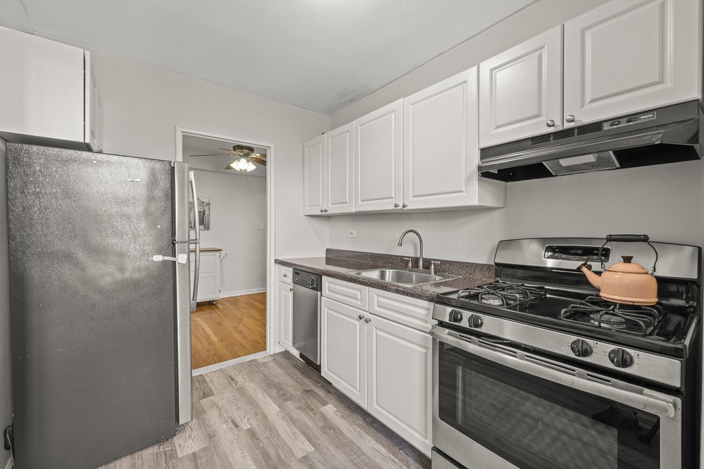 282 East 35th Street, Unit 7E photo 10