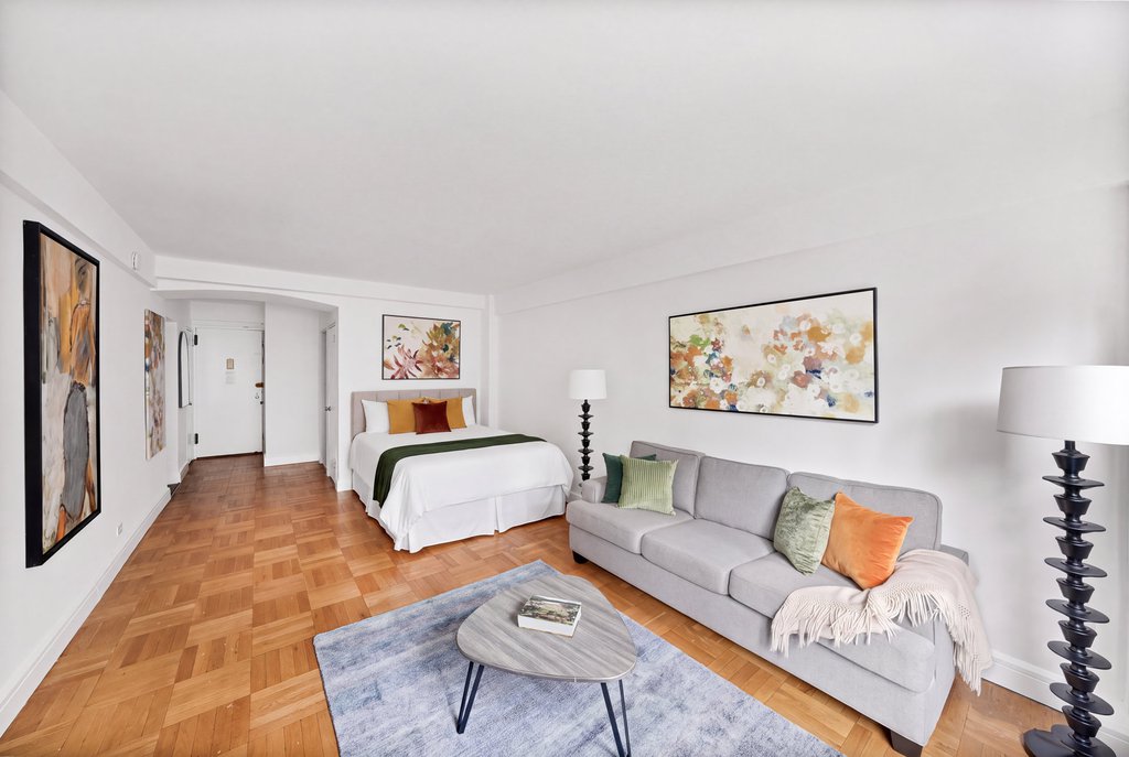 288 Lexington Avenue, Unit 4D photo 2