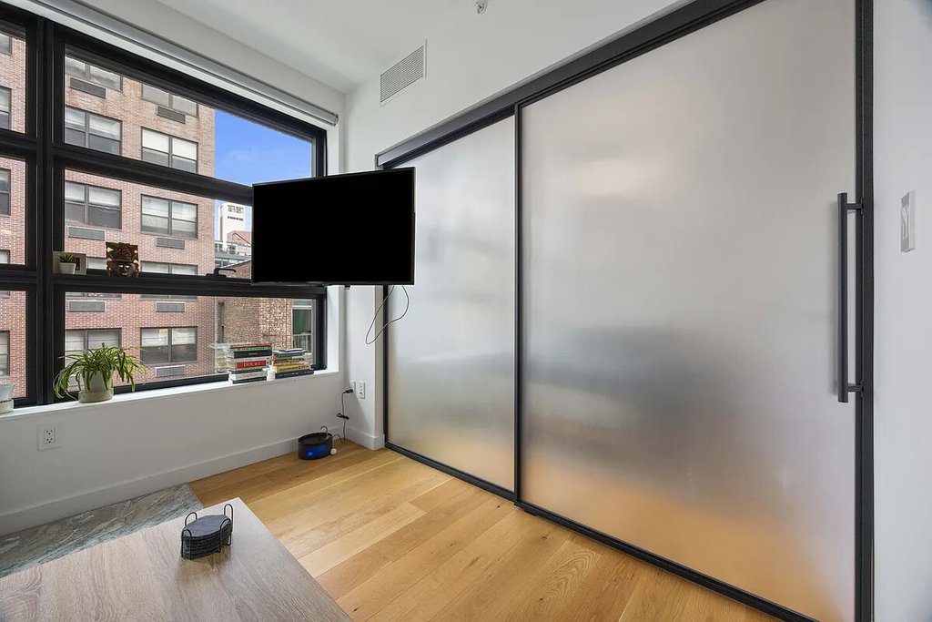 547 West 47th Street, Unit 509 photo 37
