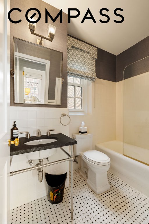 164 East 72nd Street, Unit 13B photo 11