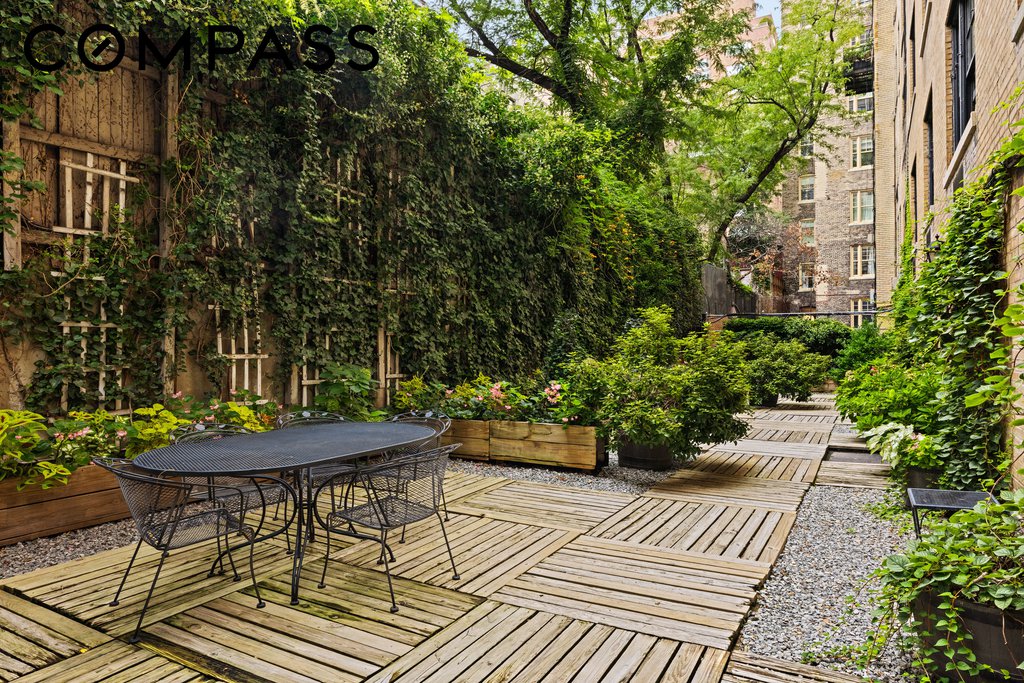 164 East 72nd Street, Unit 13B photo 13