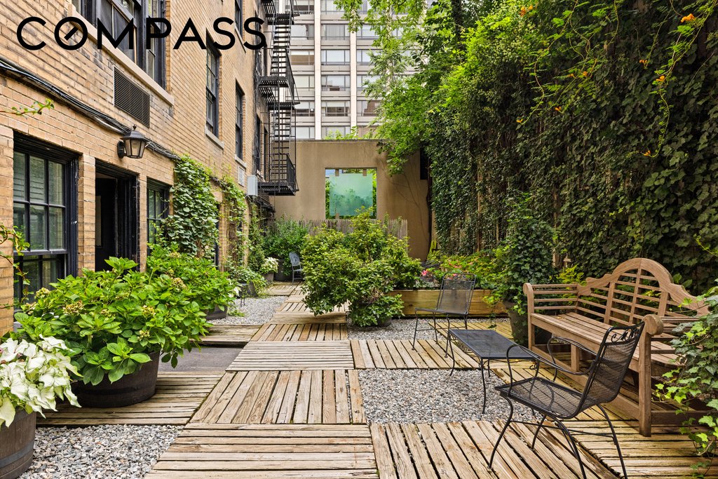 164 East 72nd Street, Unit 13B photo 14
